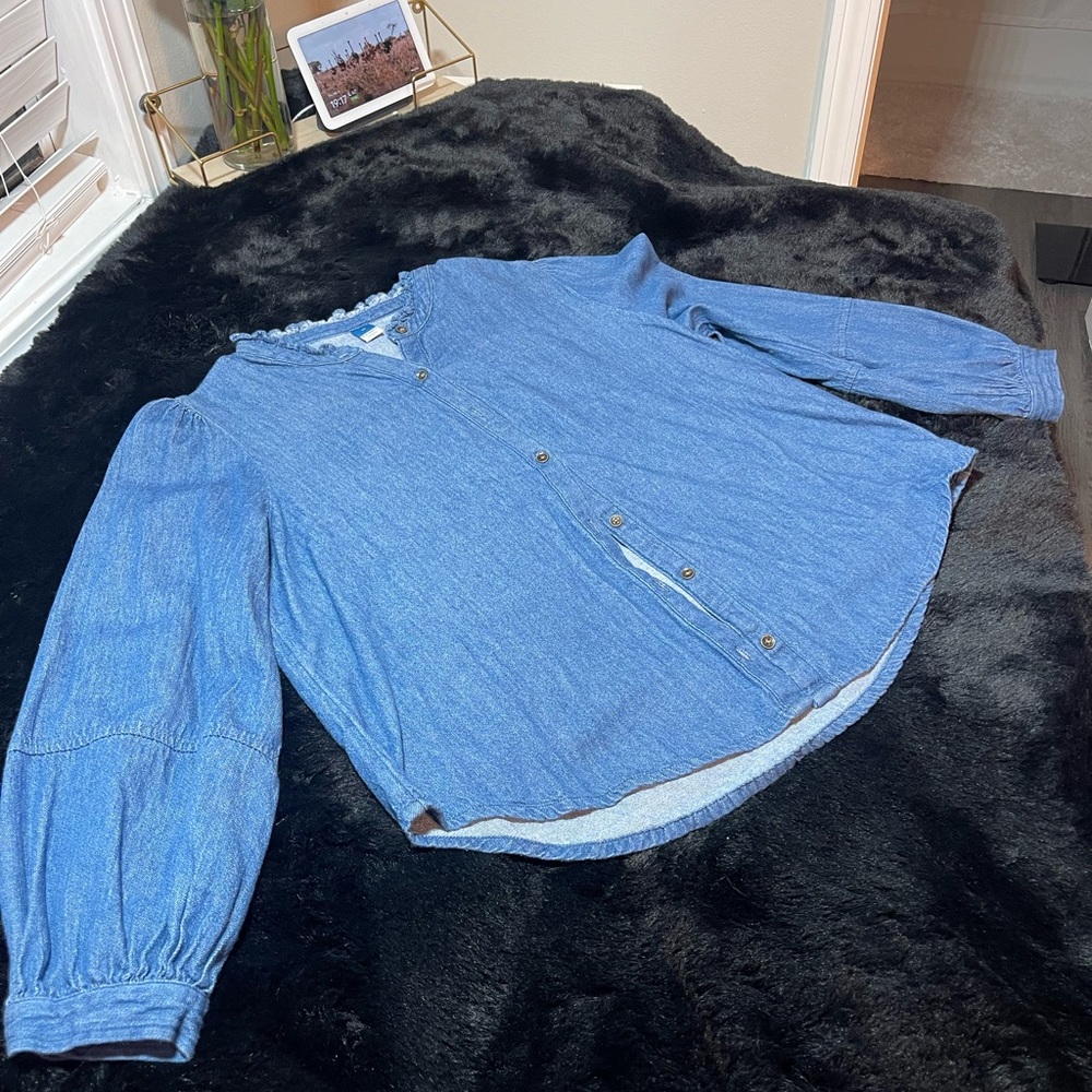 Jeans button down blouse